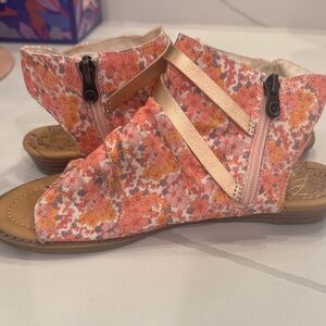 Floral Kids Sandals with Zipper Closure